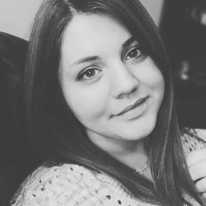 Meet your Posher, Adriana